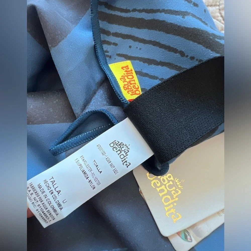 Agua Bendita Blue Botanical Towel